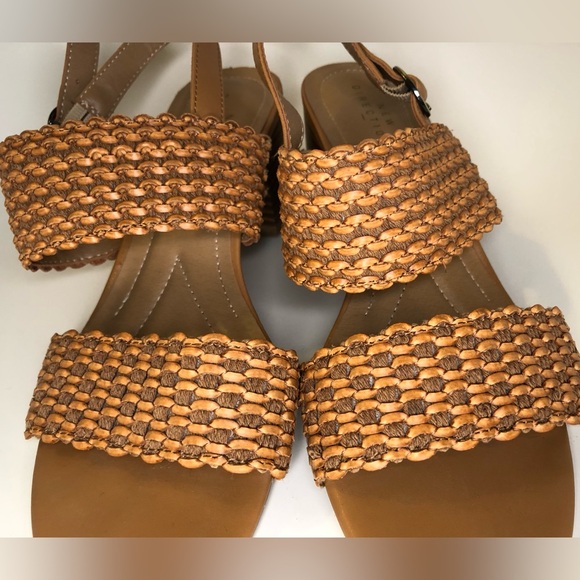 A New Direction Open Toe Strappy Stacked Block Heel Sandal Size 7.5 - Picture 4 of 10